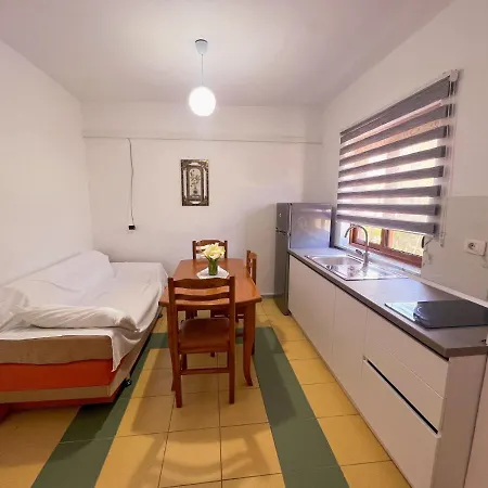 بيت ضيافة Kristel فلورا