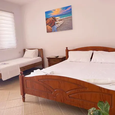 Kristel بيت ضيافة فلورا